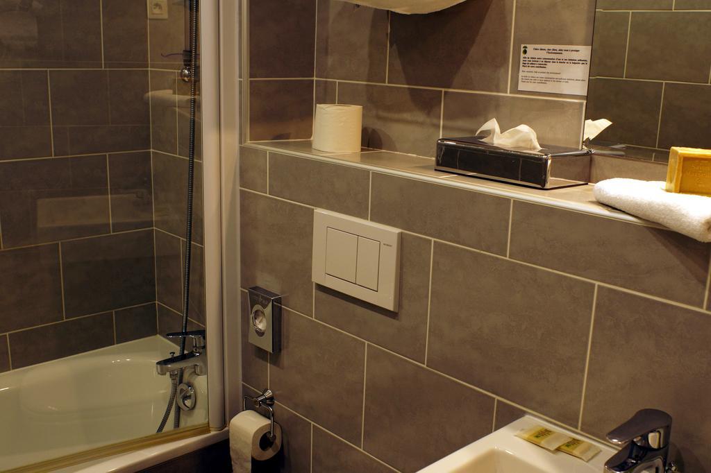 Hotel Edmond Rostand 3*