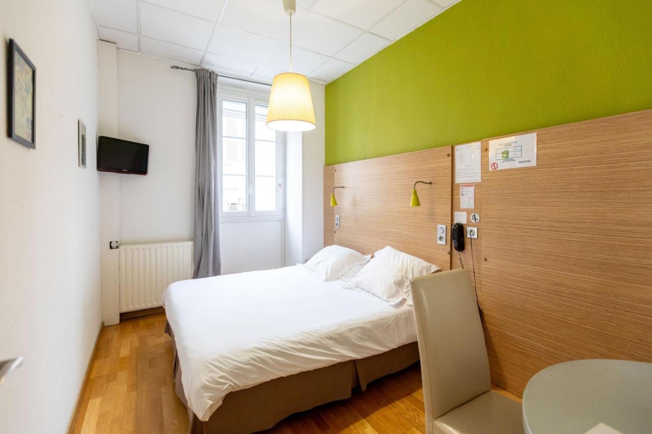 Hotel Edmond Rostand 3*